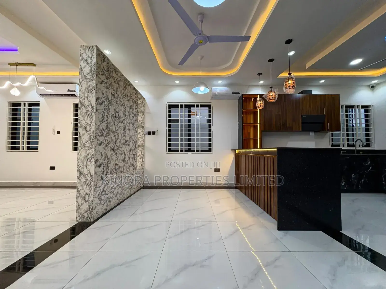3bdrm House in Festus Hotel, Barrier for sale