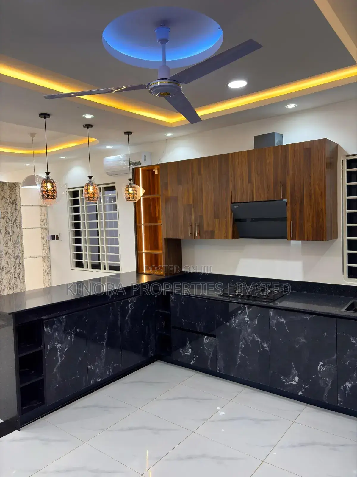 3bdrm House in Festus Hotel, Barrier for sale