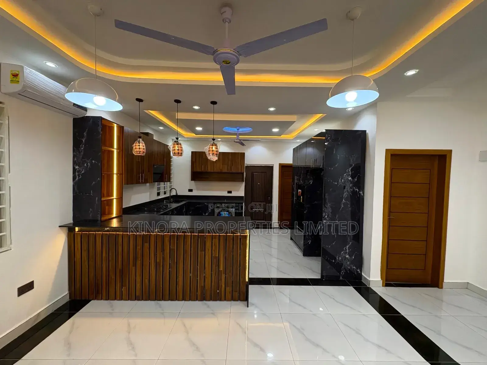 3bdrm House in Festus Hotel, Barrier for sale