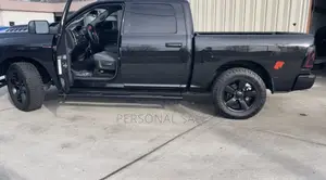 RAM 1500 Tradesman Crew Cab 5.6 ft SB 2023 Black
