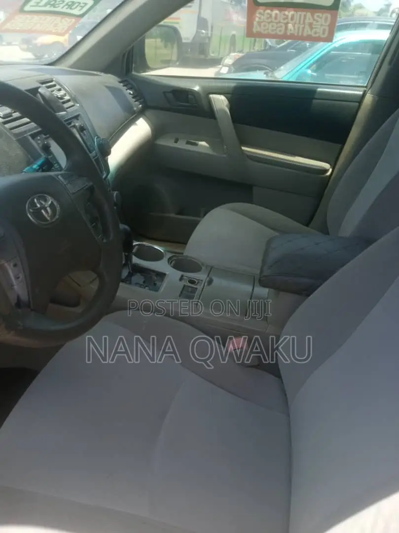 Toyota Highlander 2013 Gold