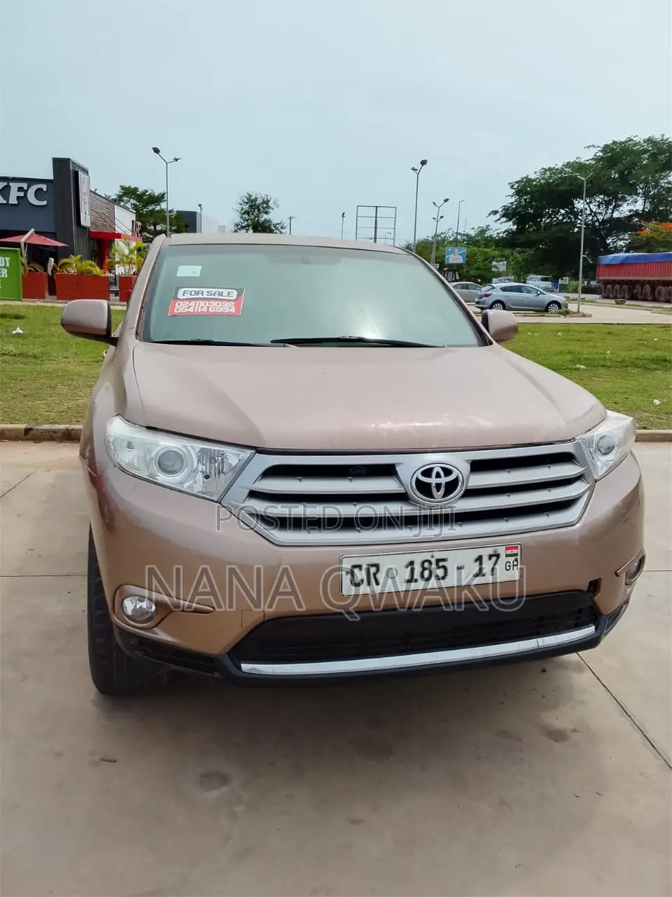 Toyota Highlander 2013 Gold