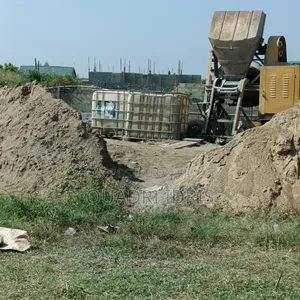 Machine Concrete. Casting Work. Contractor