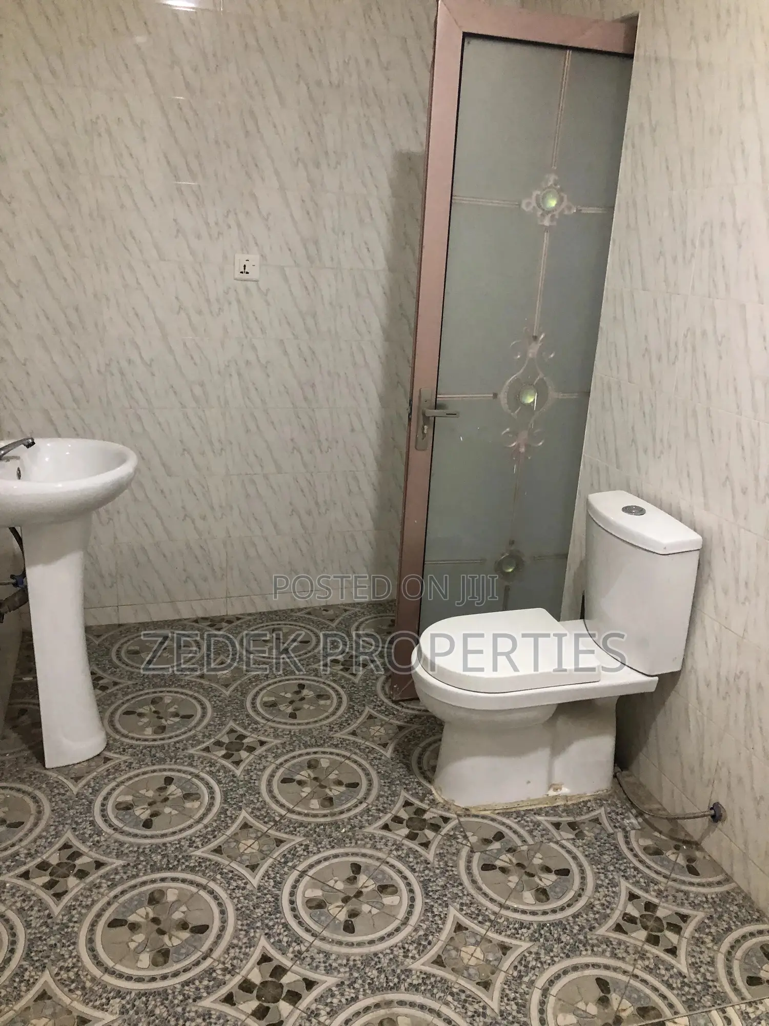 2bdrm Apartment in Kwabenya Acp, Ashomang Estate for rent