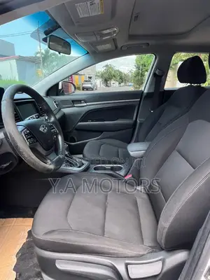 Hyundai Elantra 2017 White