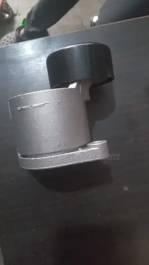 Kia Sorento 2.0l 2016 Tensioner Belt Adjustor Original