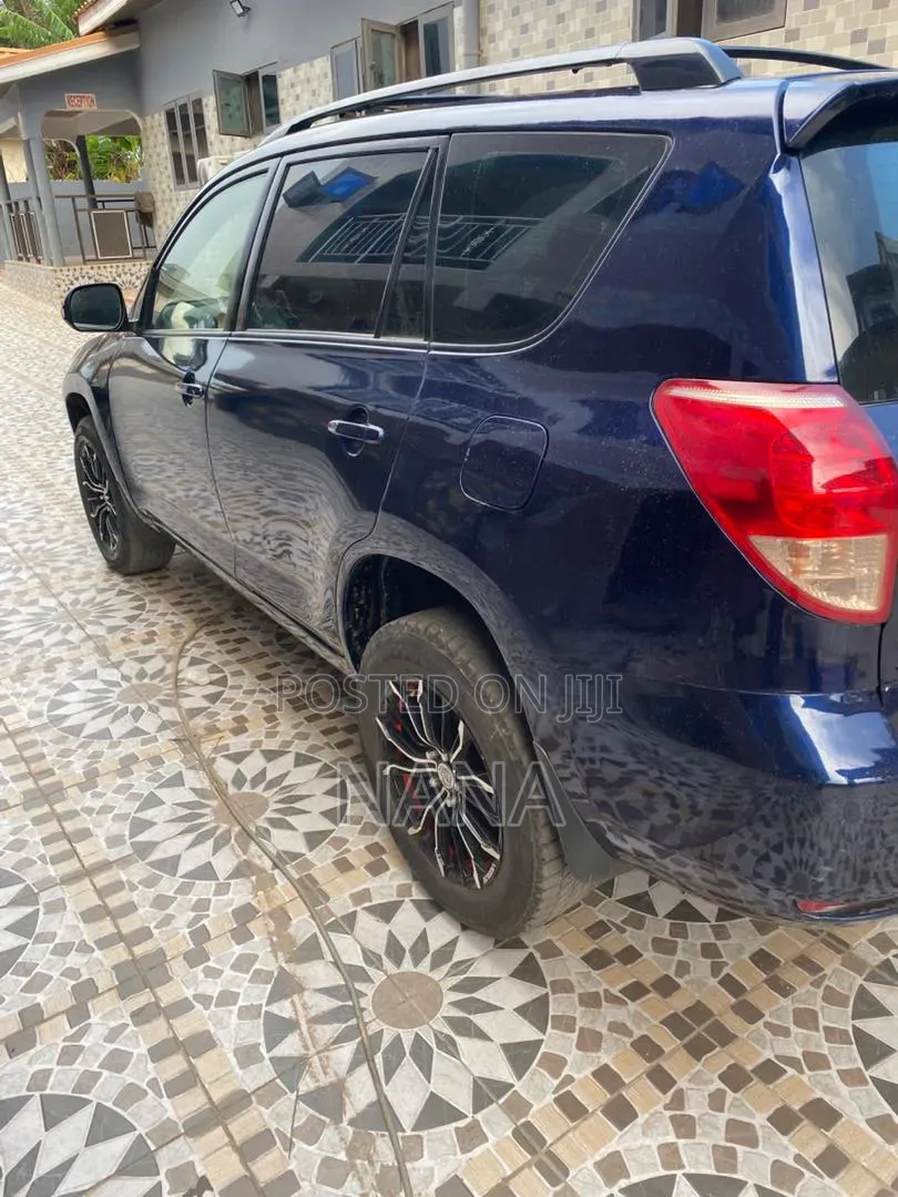 Toyota RAV4 2012 Blue