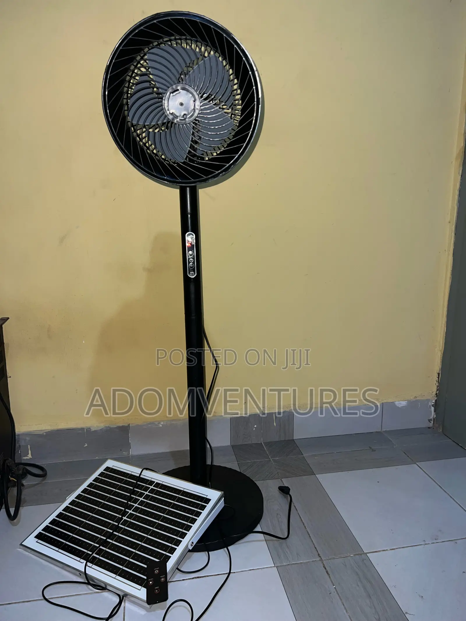 2-in-1 Solar Rechargeable Fan – Charge With Sunlight Or Electricity