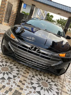 Hyundai Elantra 2019 Black