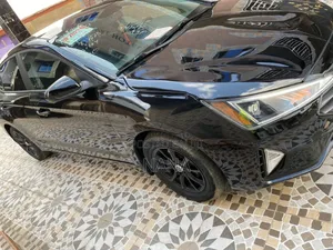 Hyundai Elantra 2019 Black