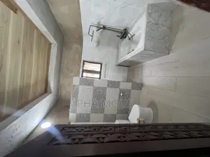 5bdrm Apartment in Lapaz for rent
