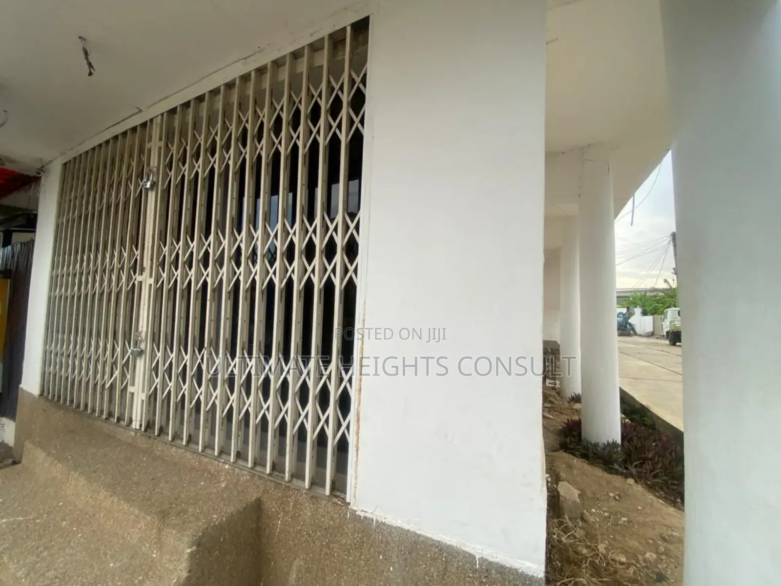 Shop for Rent at Dzorwulu