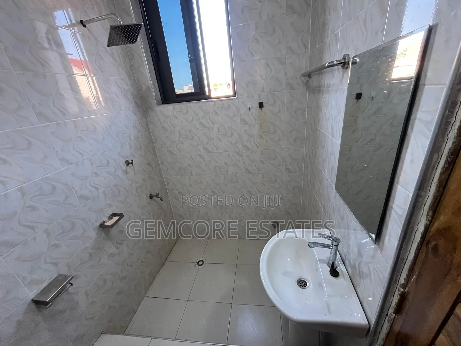 2bdrm Apartment in East Legon for rent