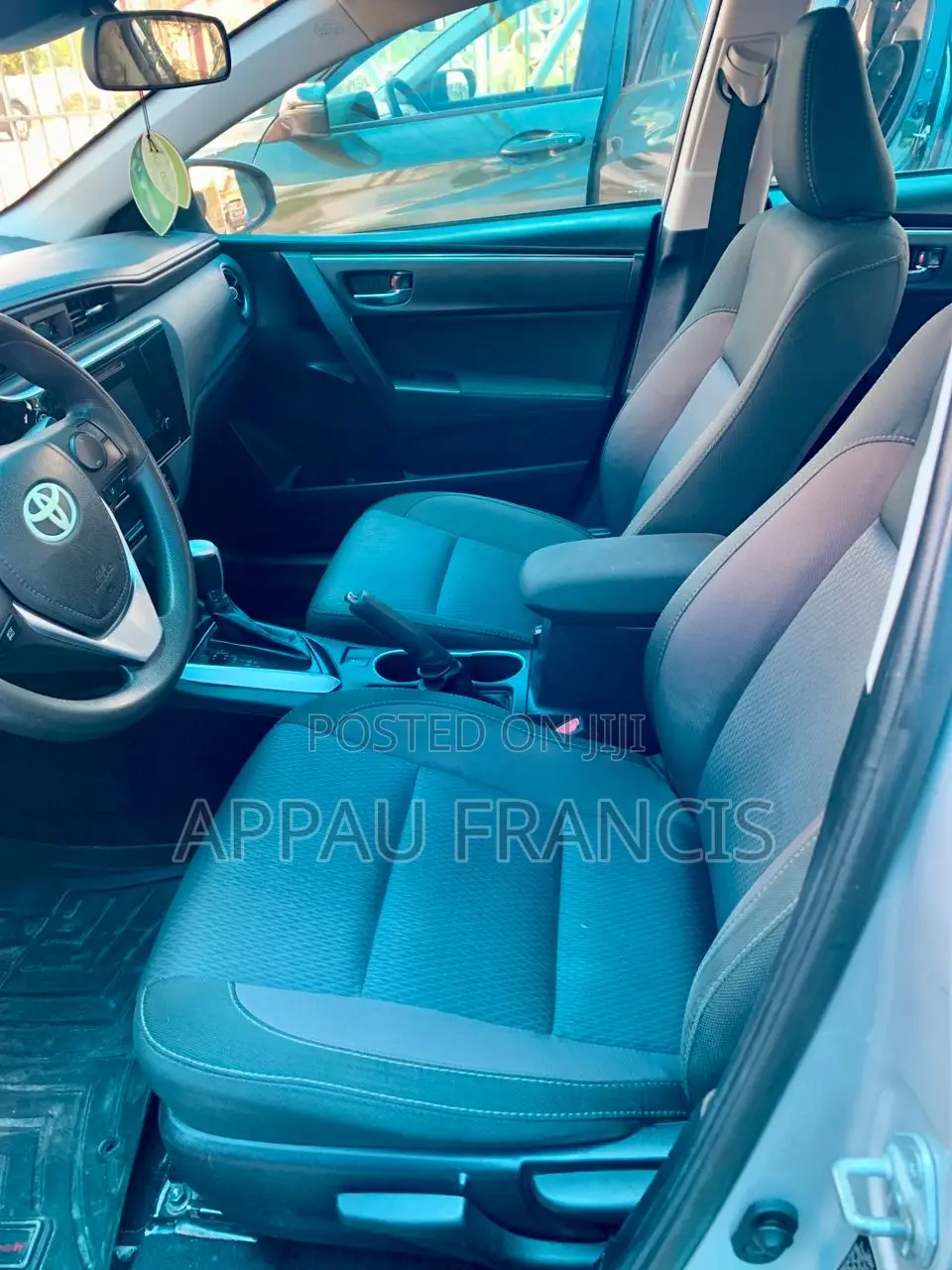 Toyota Corolla 2018 Silver