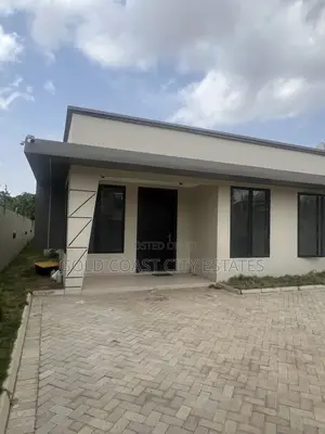 3bdrm House in Achimota for sale