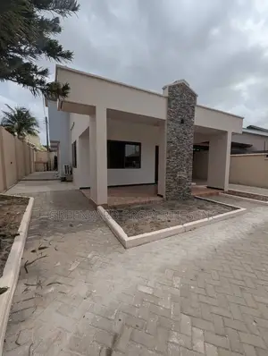 4bdrm House in Bawaleshie Rd, East Legon for rent