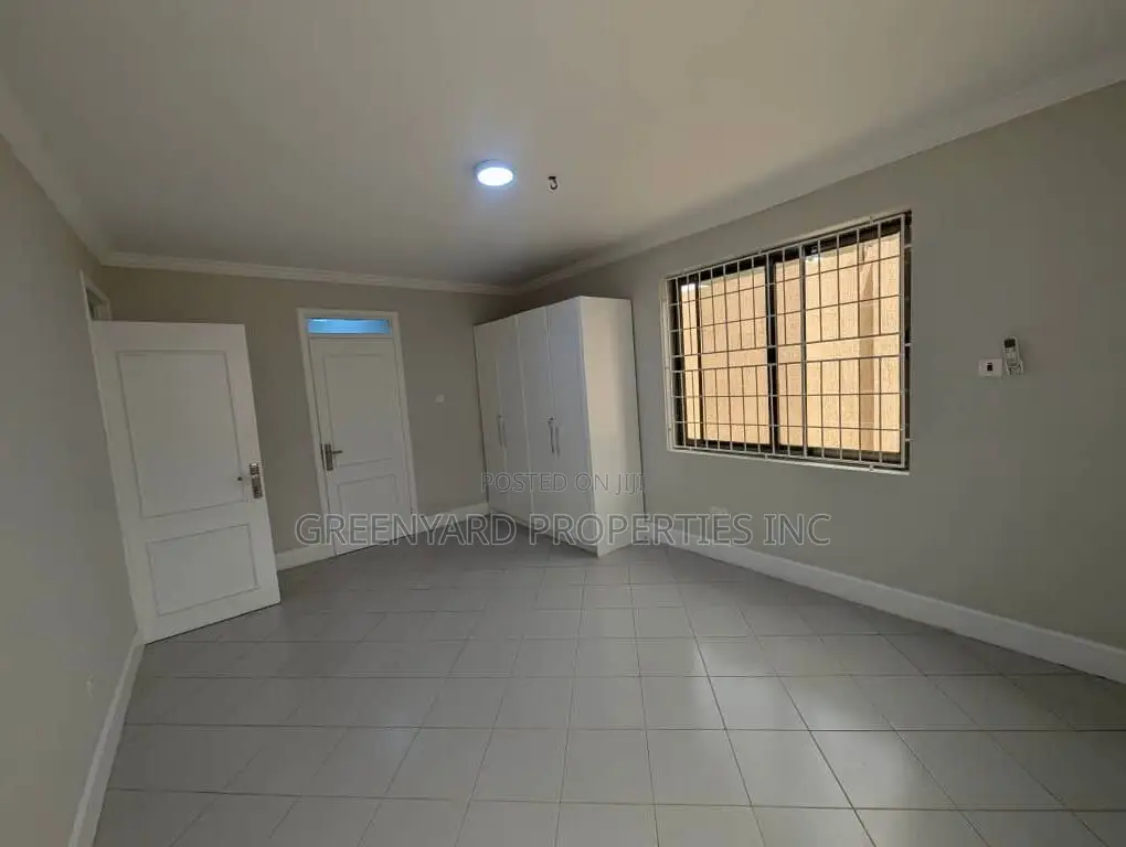 4bdrm House in Bawaleshie Rd, East Legon for rent