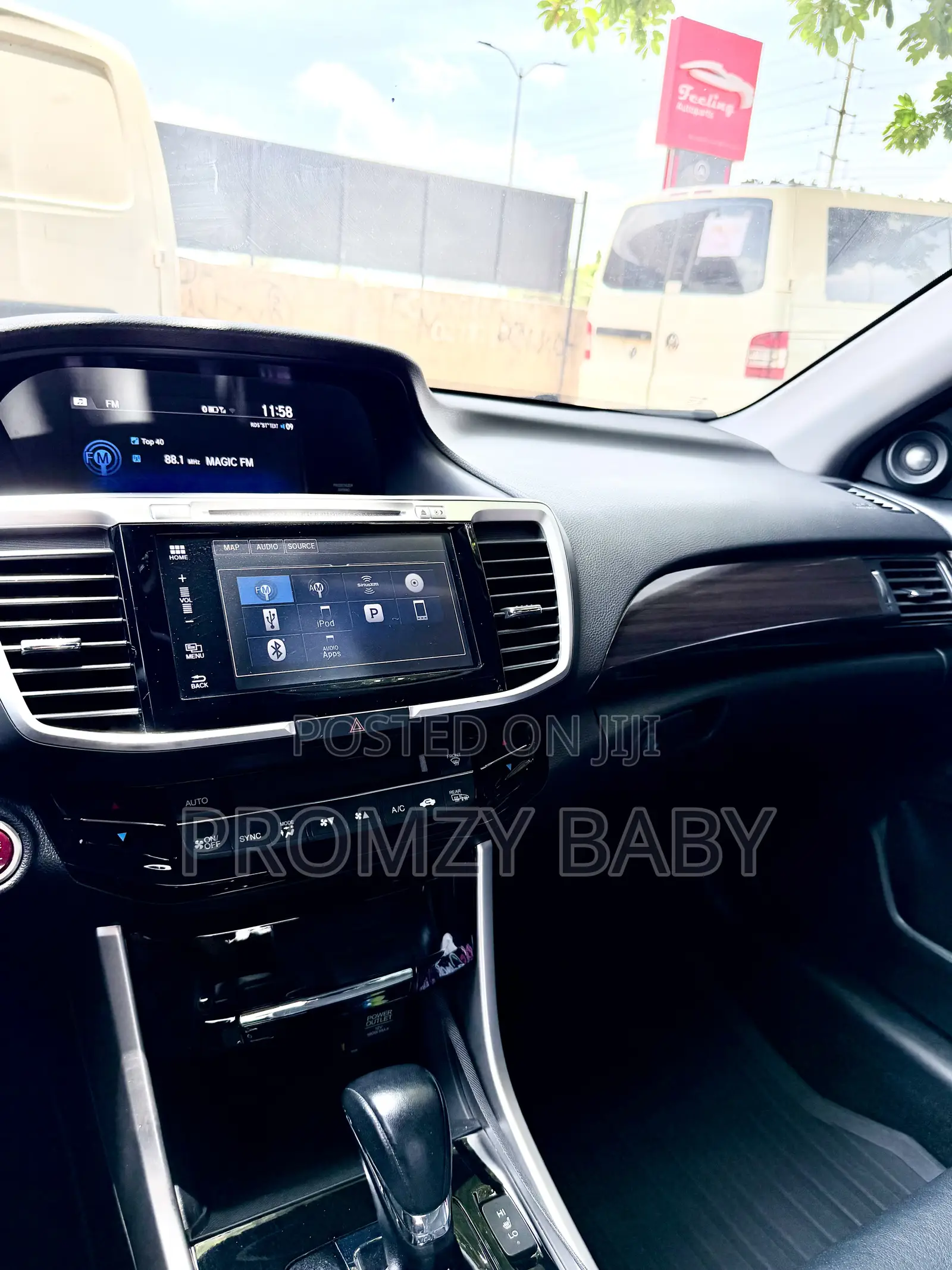 Honda Accord Touring V6 4dr Sedan FWD (3.5L 6cyl 6A) 2017 Black
