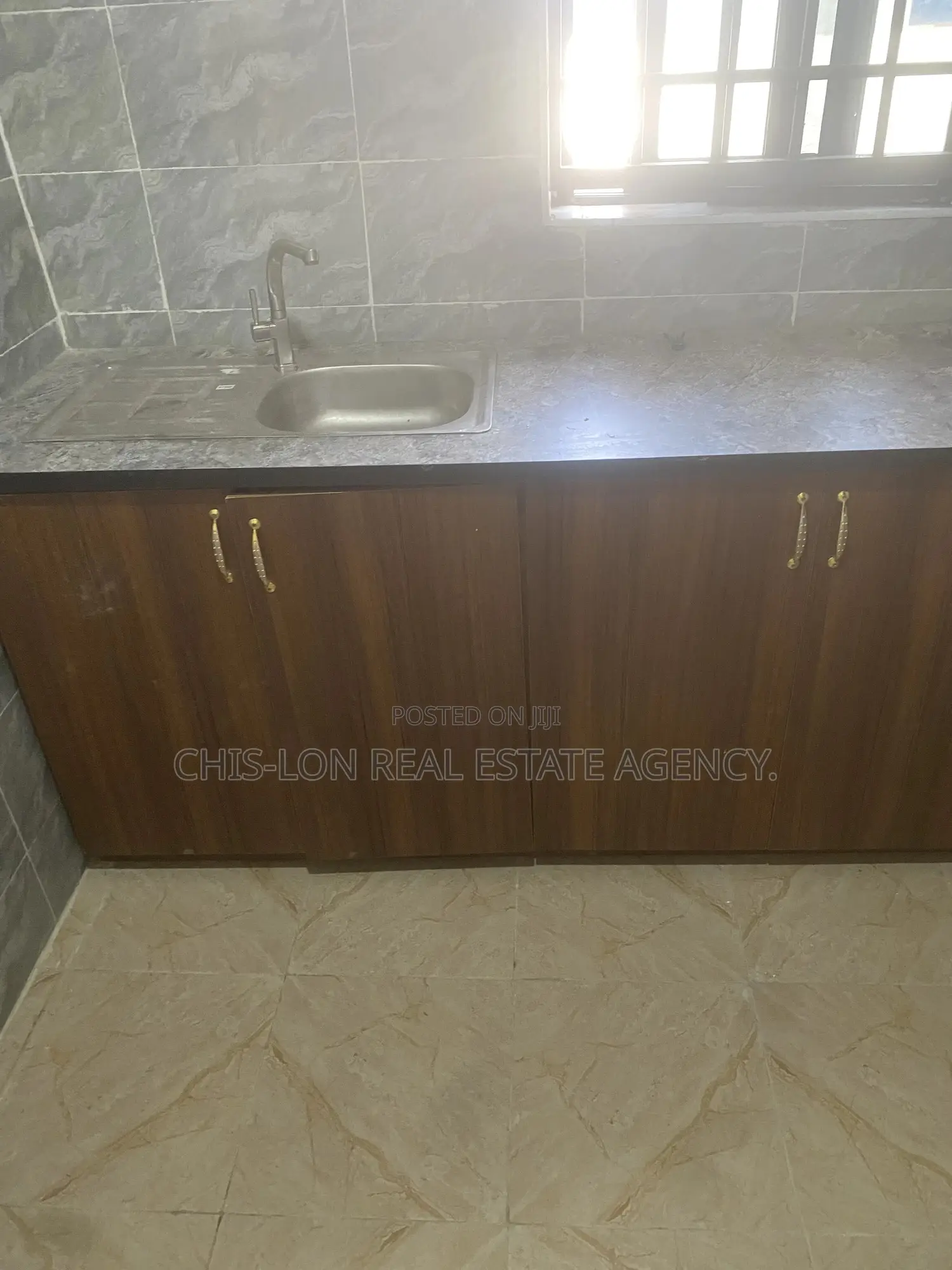 1bdrm Apartment in Chis-Lon Broker’S, Toll Booth for rent
