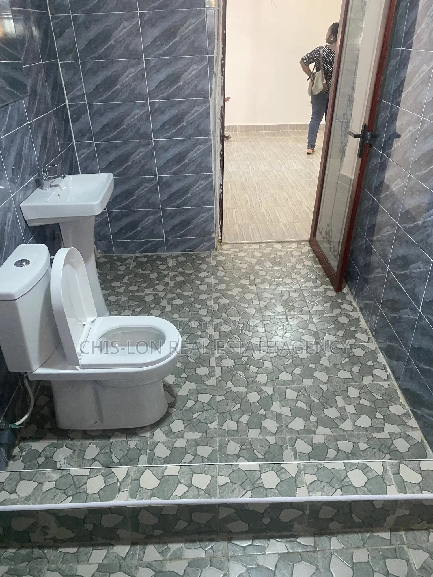 1bdrm Apartment in Chis-Lon Broker’S, Toll Booth for rent