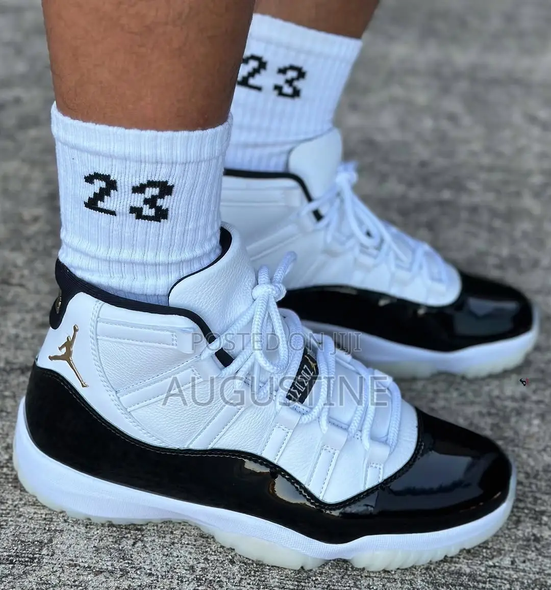 Air Jordan 11
