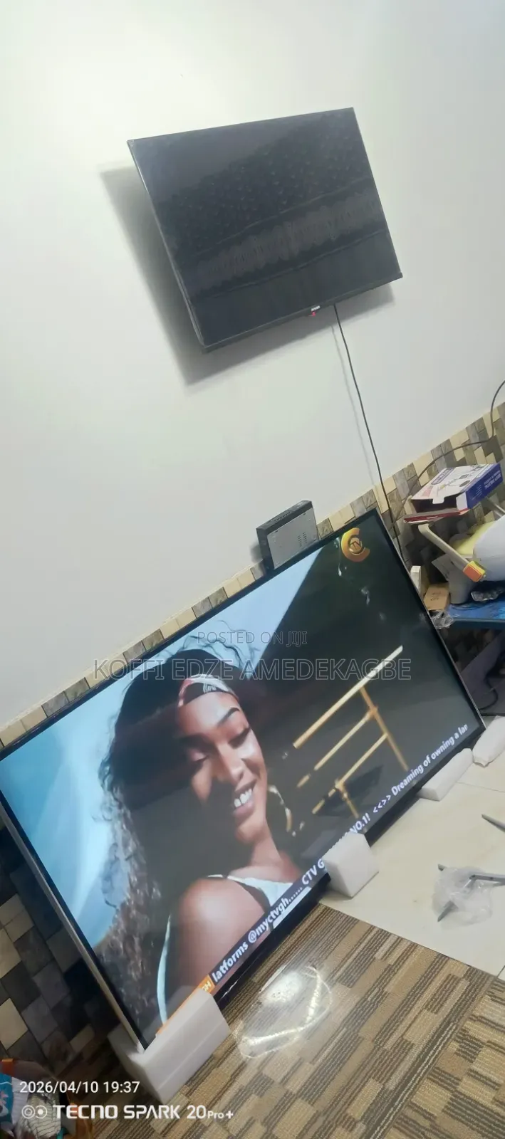 65" Smart Tv Cuvert Screen