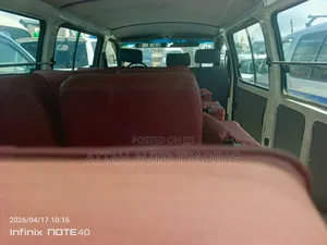Toyota HiAce 2000 White