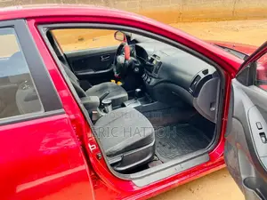 Hyundai Elantra 2010 Red