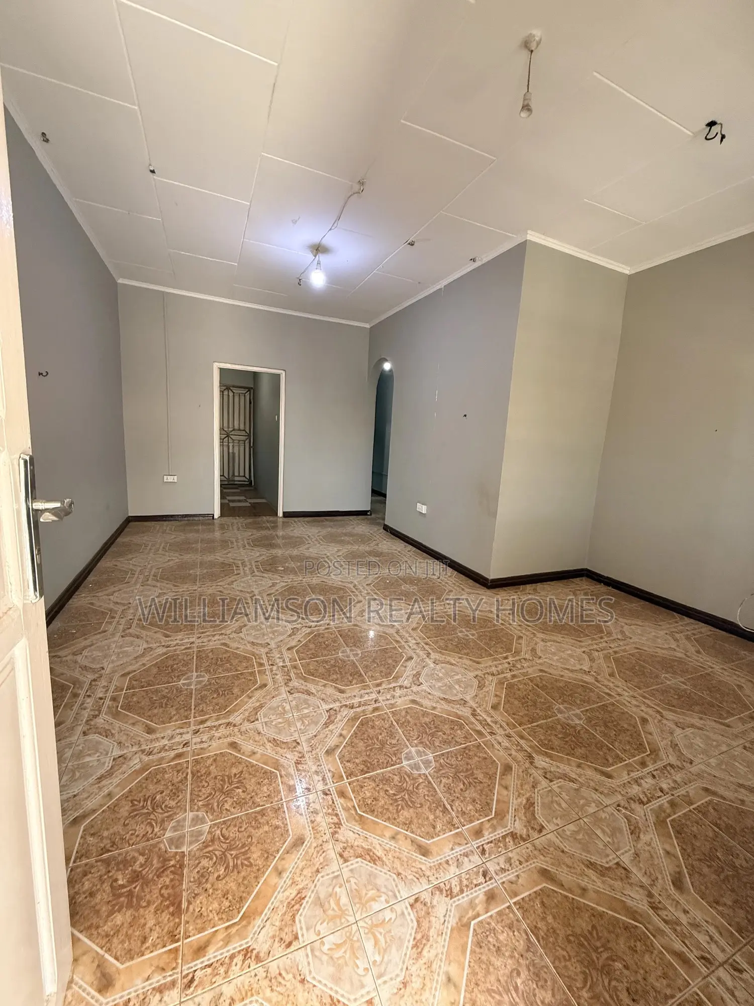 2bdrm House in Community 20 Estate, Spintex for rent