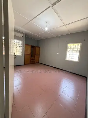 2bdrm House in Community 20 Estate, Spintex for rent