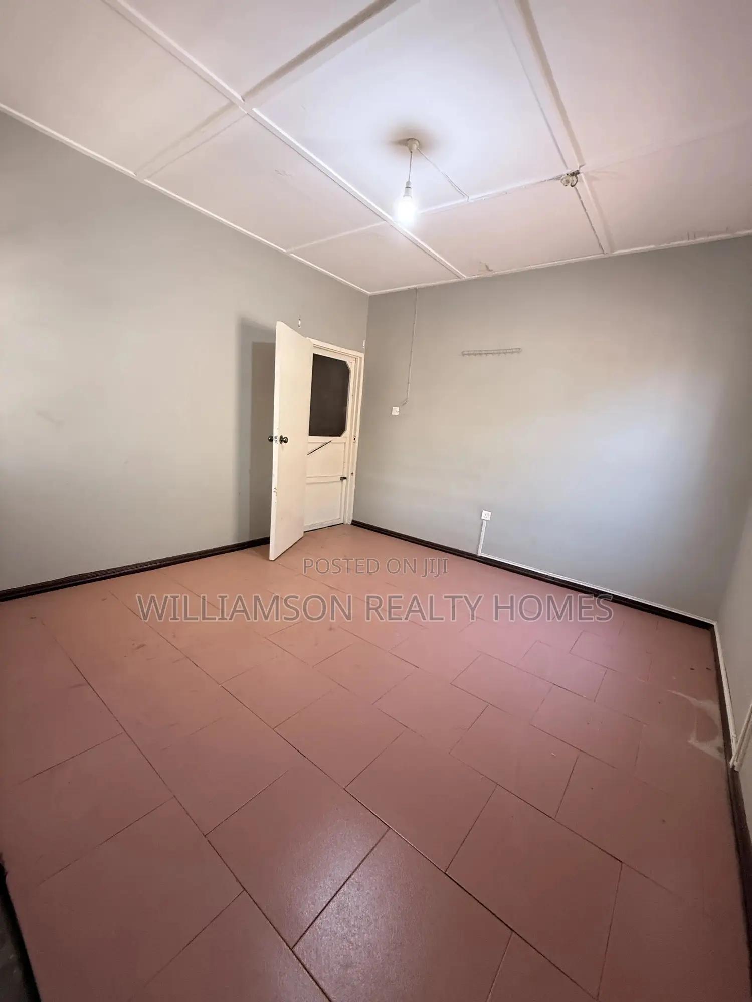 2bdrm House in Community 20 Estate, Spintex for rent