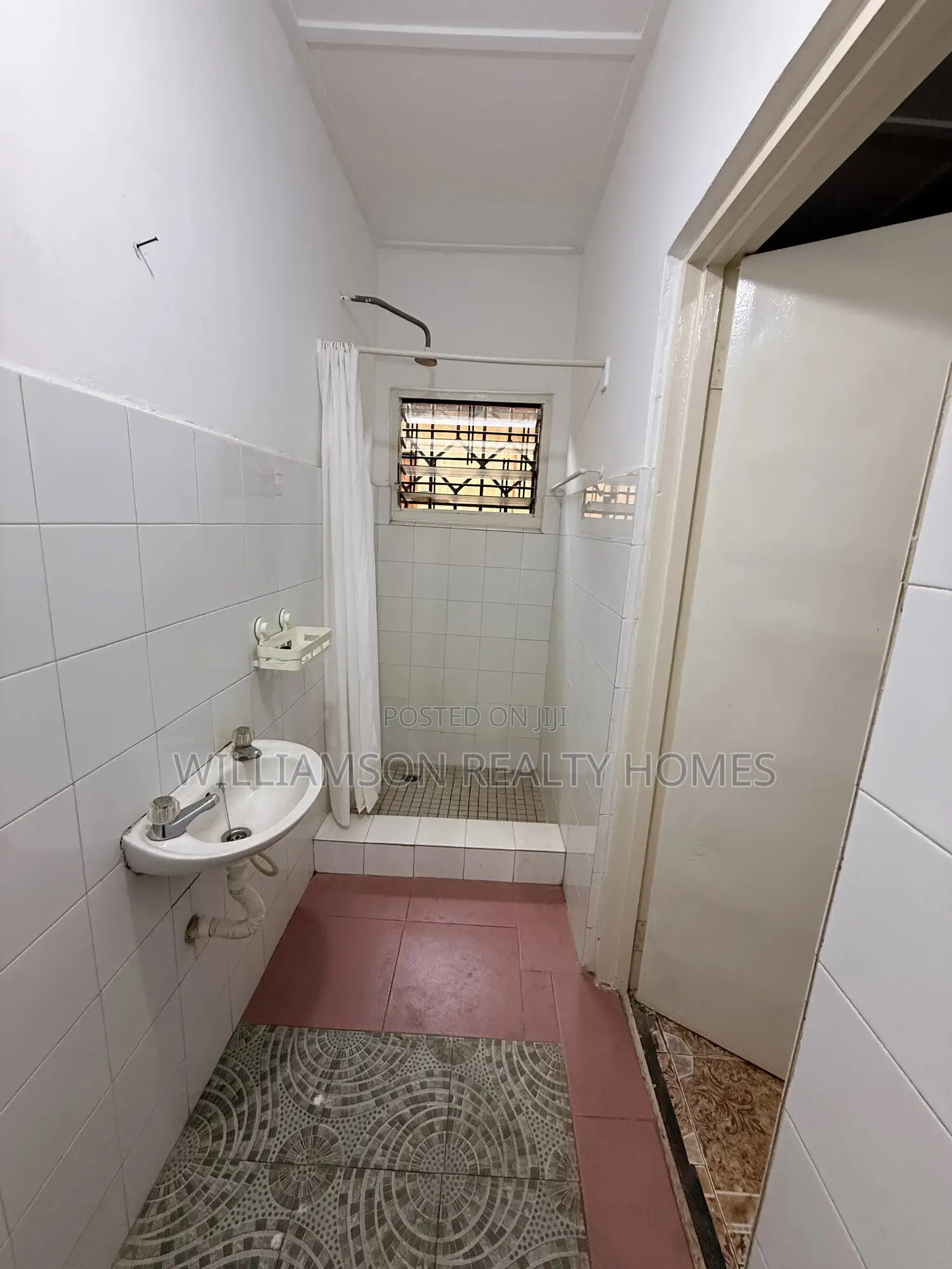 2bdrm House in Community 20 Estate, Spintex for rent
