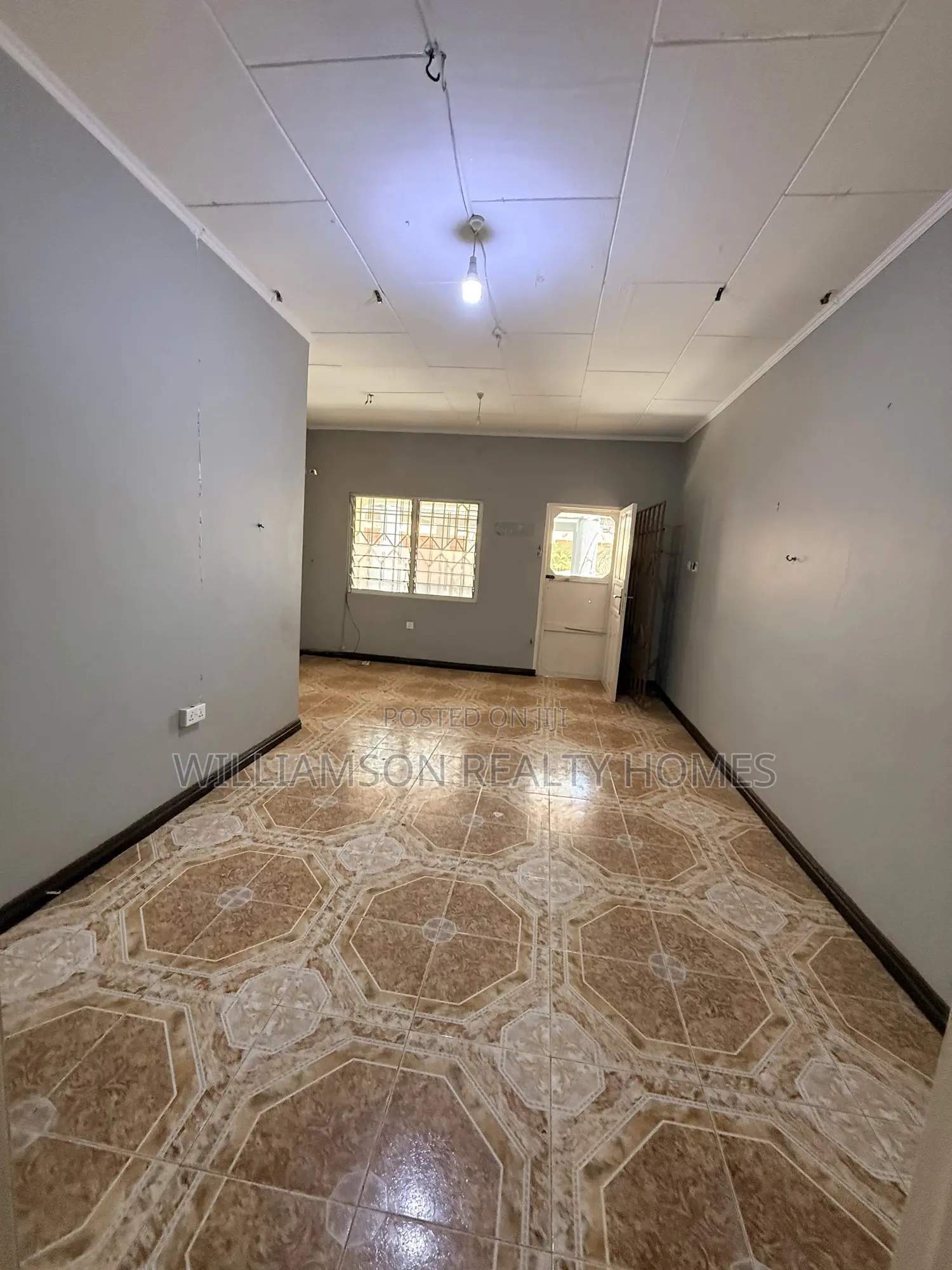 2bdrm House in Community 20 Estate, Spintex for rent