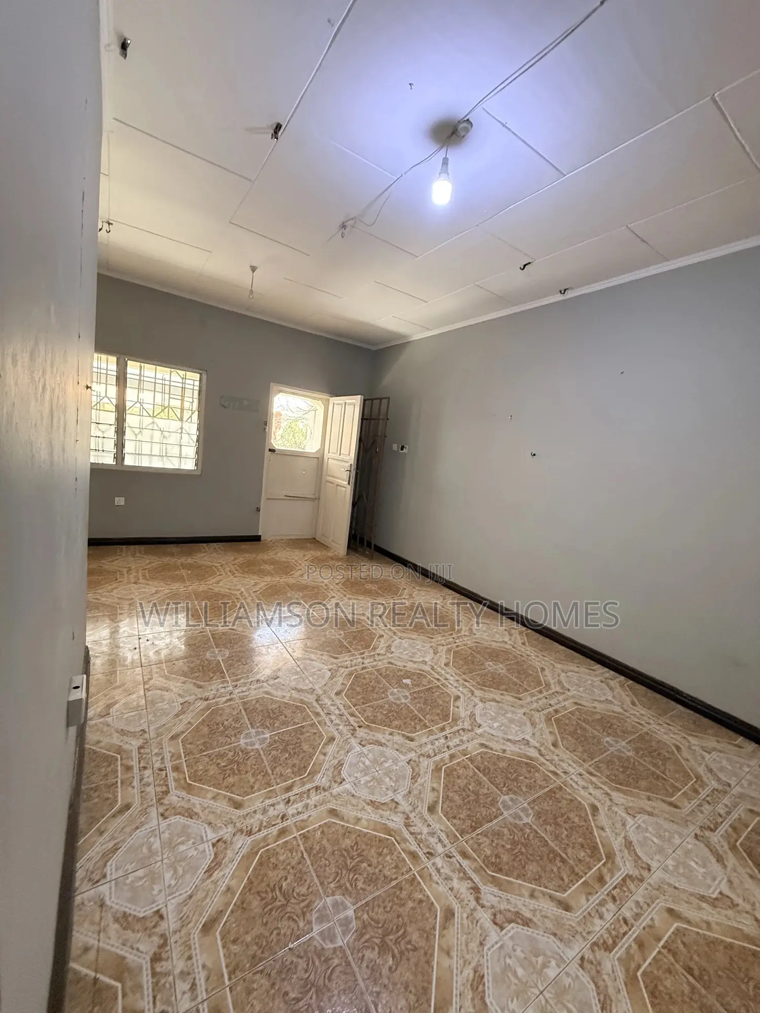 2bdrm House in Community 20 Estate, Spintex for rent