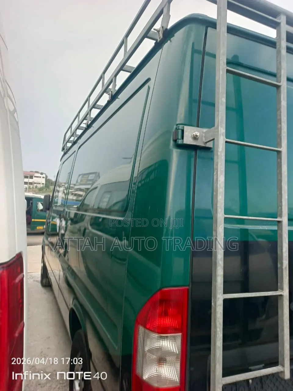 Mercedes-Benz Sprinter 2000 Blue