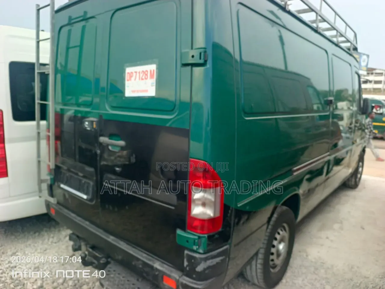 Mercedes-Benz Sprinter 2000 Blue