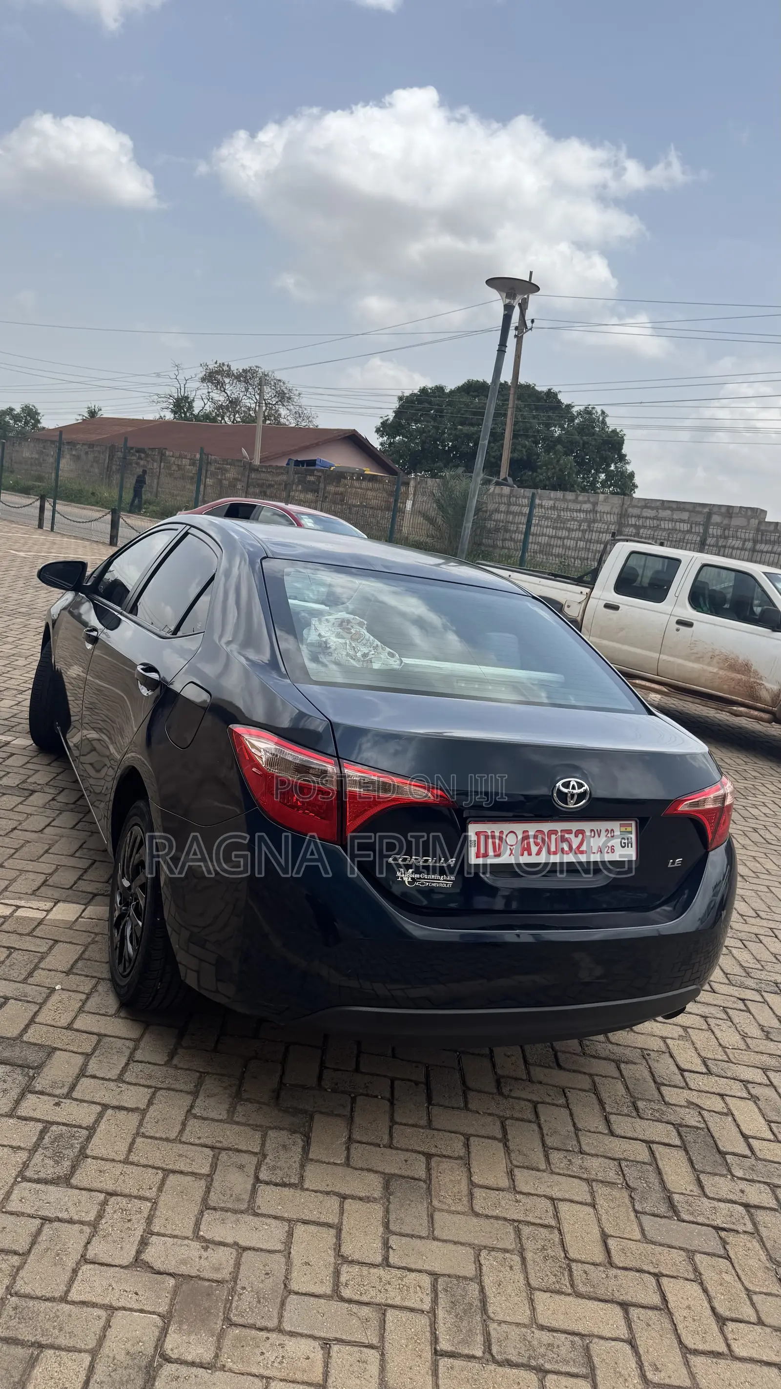 Toyota Corolla LE (1.8L 4cyl 2A) 2018 Black