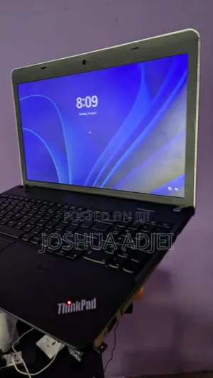 Laptop Lenovo ThinkPad Edge E540 12GB Intel Core i5 HDD+SSD 640GB