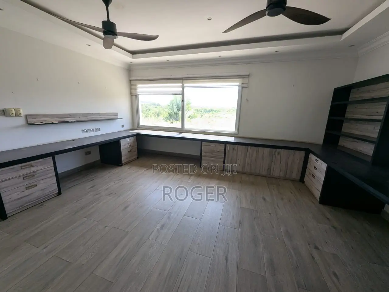7bdrm House in Airport Hills for sale