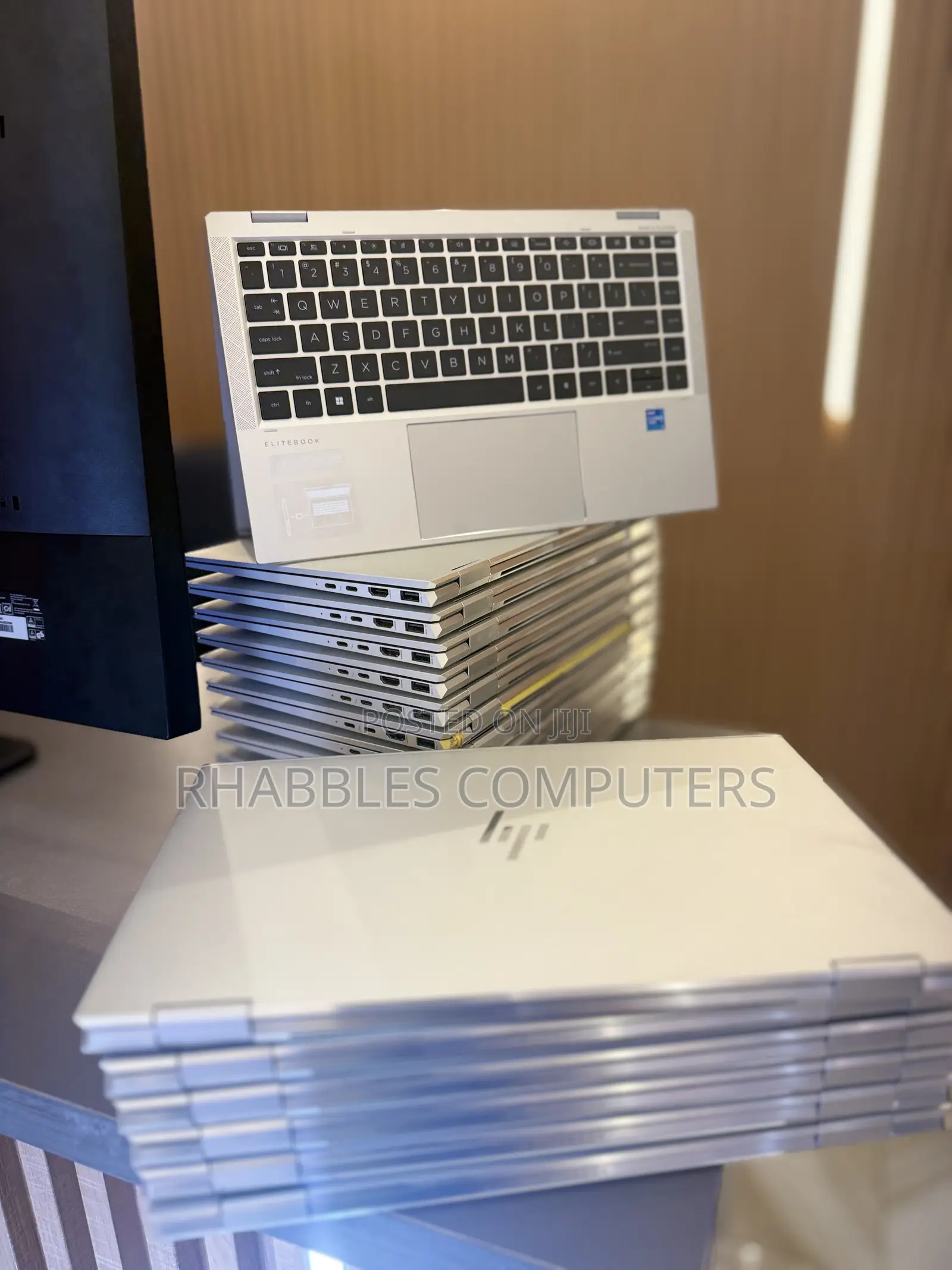 Laptop HP EliteBook 1040 G8 16GB Intel Core i5 SSD 256GB