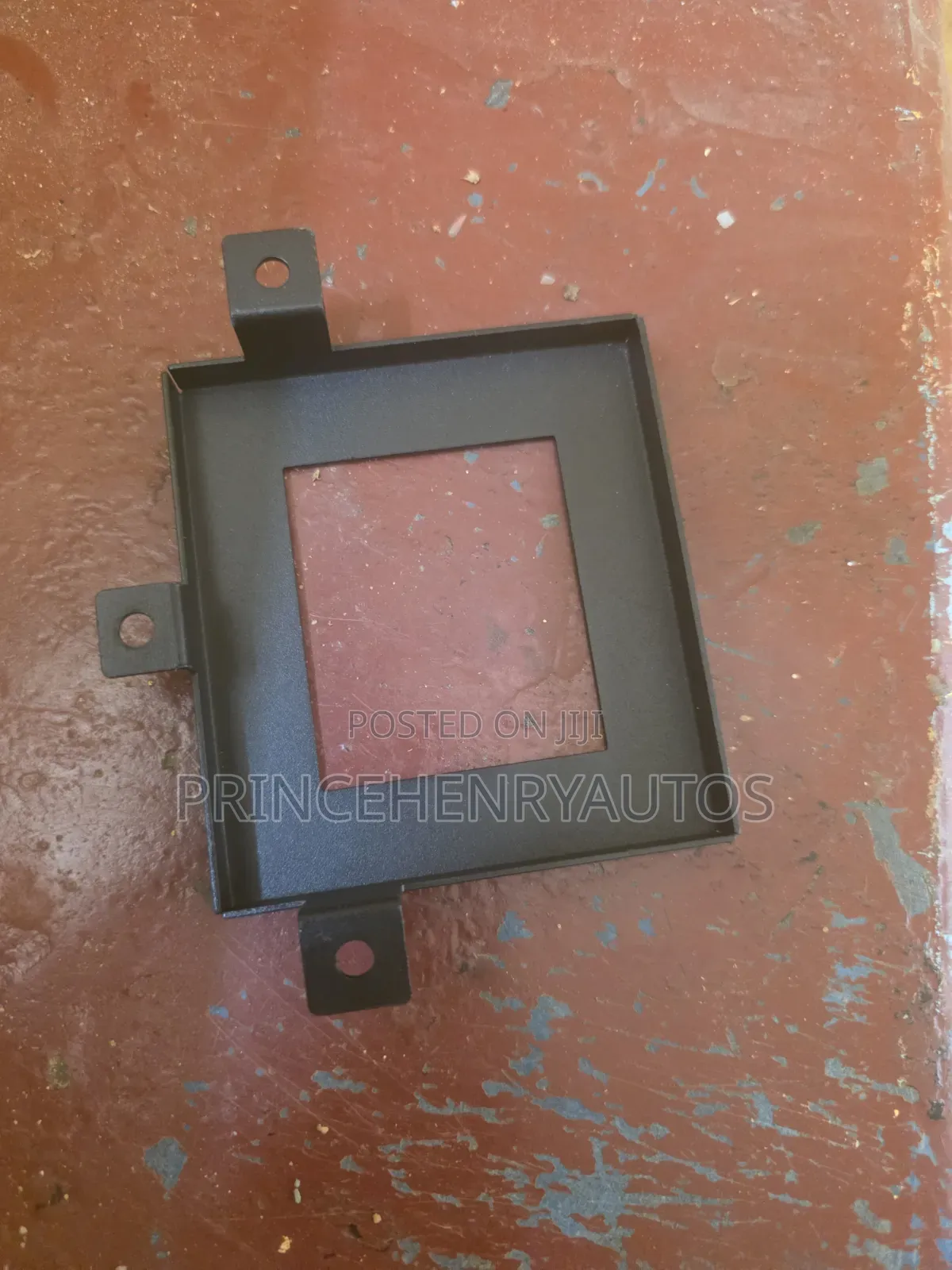 Anti-Theft Radar Protector Cover Bracket for Honda Cr-v 2023-2026