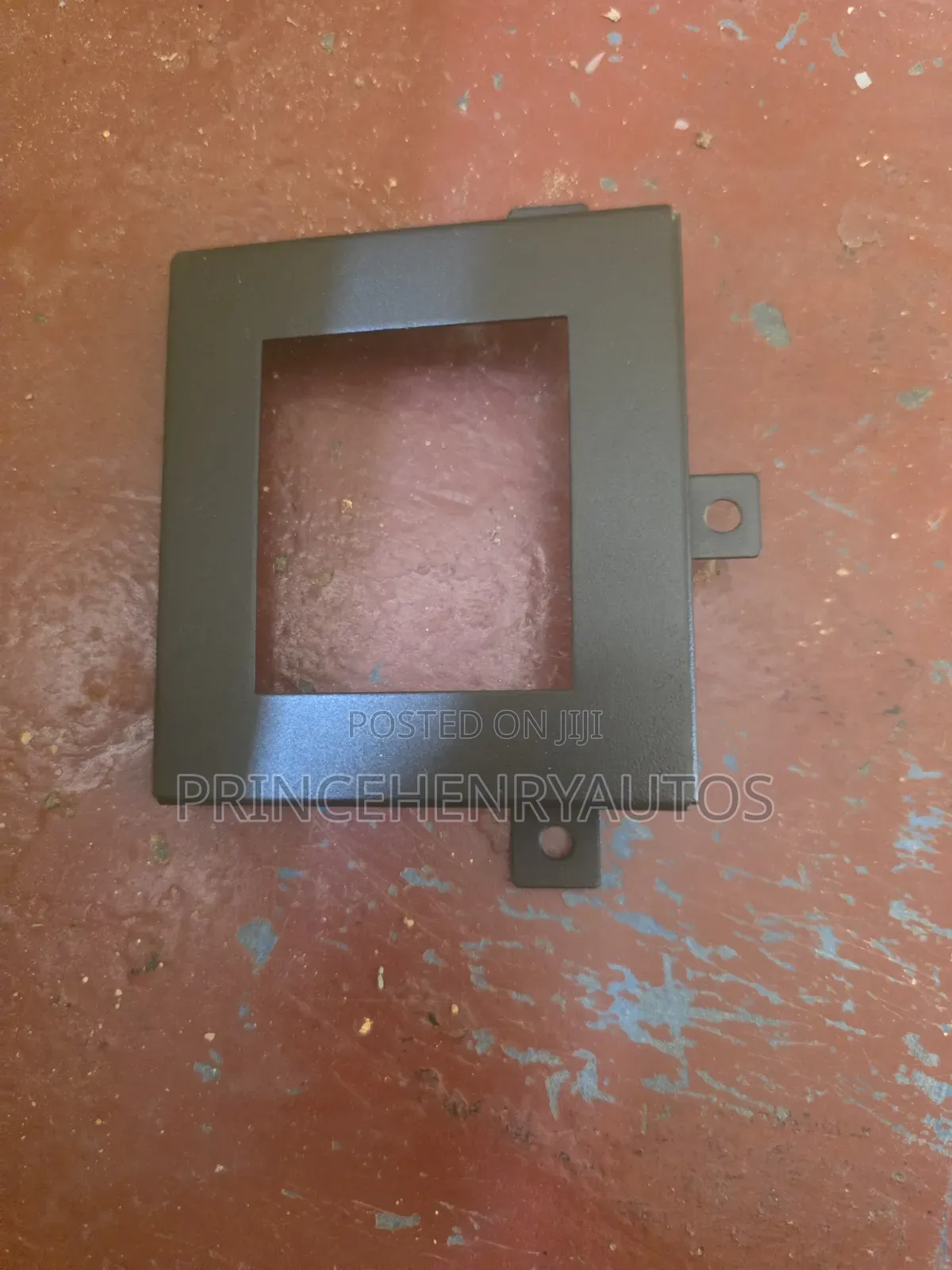 Anti-Theft Radar Protector Cover Bracket for Honda Cr-v 2023-2026