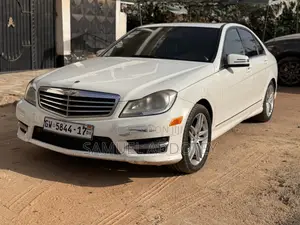 Mercedes-Benz C300 2012 White
