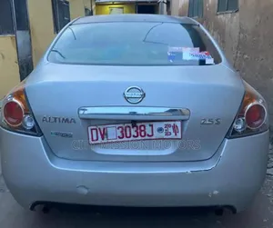 Nissan Altima 2013 Silver