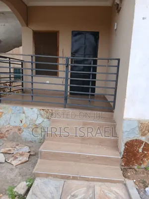 1bdrm Room & Parlour in Malejor School for rent