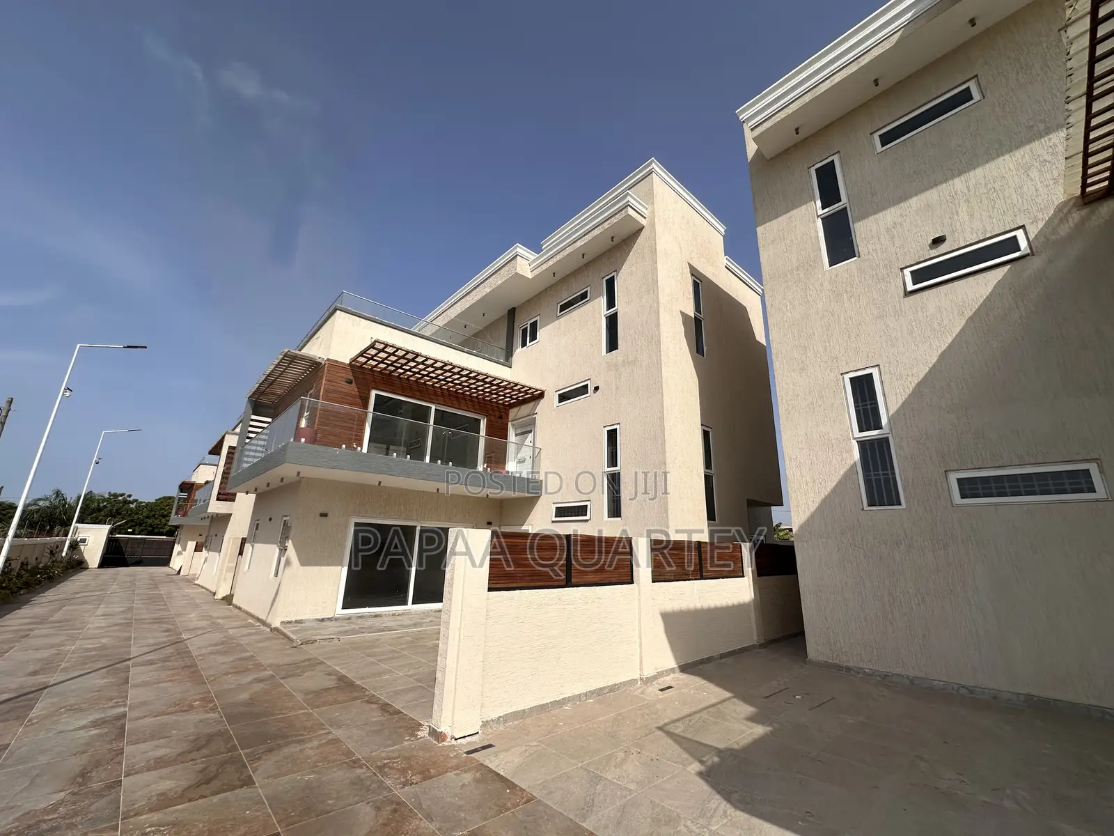 Furnished 4bdrm Townhouse/Terrace in Tseaddo for sale