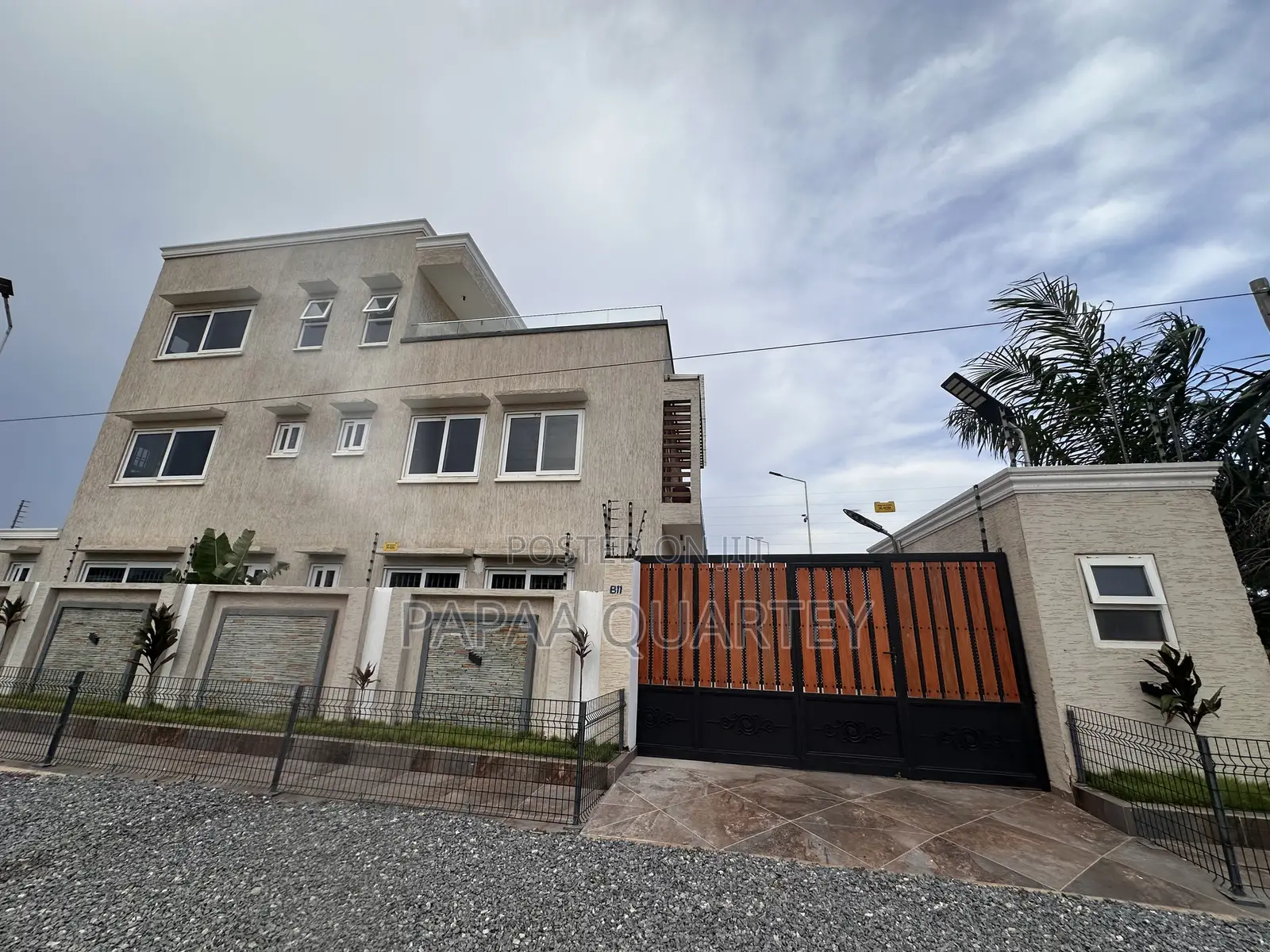 Furnished 4bdrm Townhouse/Terrace in Tseaddo for sale