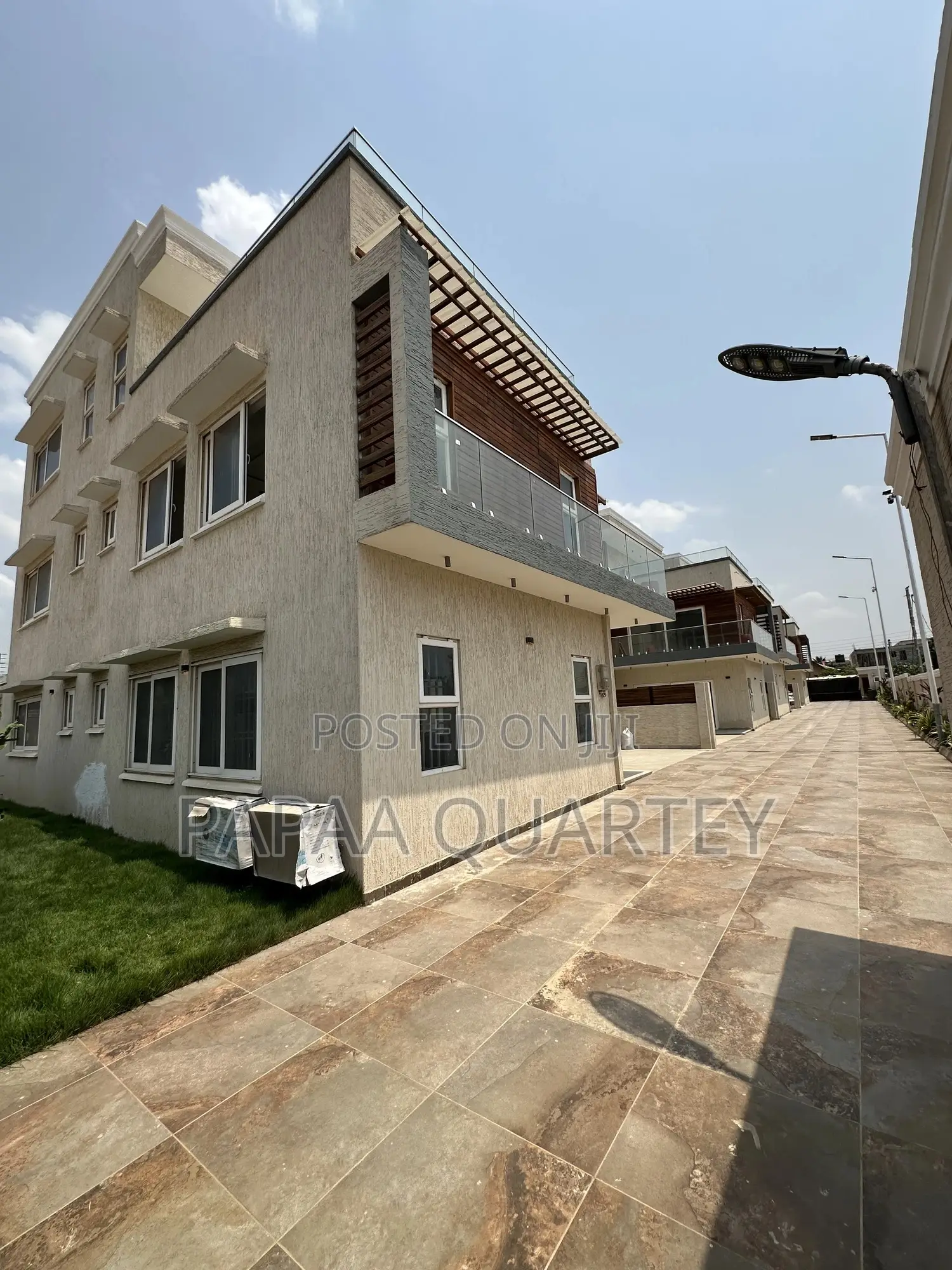 Furnished 4bdrm Townhouse/Terrace in Tseaddo for sale