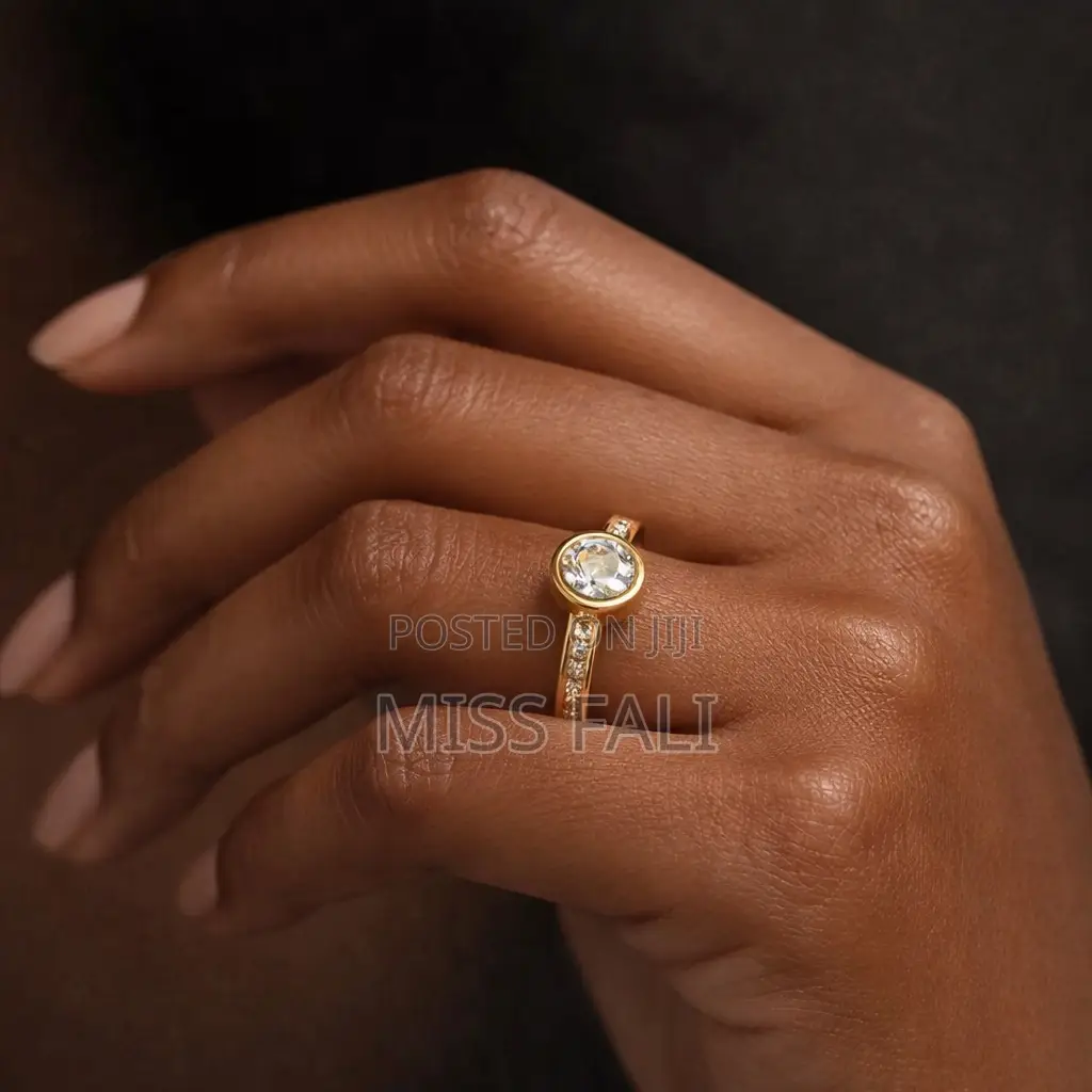 Halo Promise Ring. Size 7-9