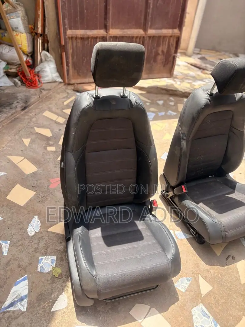 Honda CRV 2017 - 2022 Front Seats